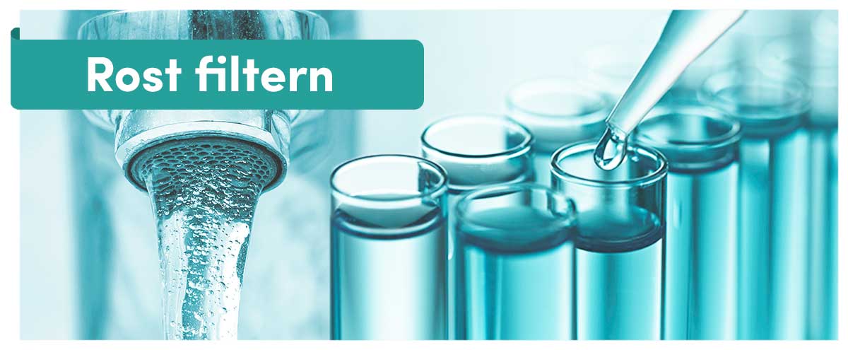 Titelgrafik „Rost filtern“ – Perlatorstrahl links, Laborgläser mit Pipette rechts in Türkis